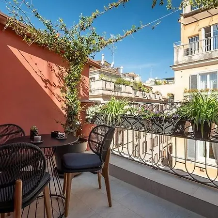 アパート Acque Romane Piazza Di Spagna ローマ